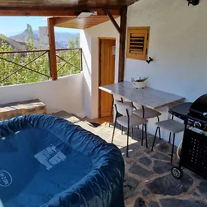 villa-los-manantiales.in-canary-islands.com/