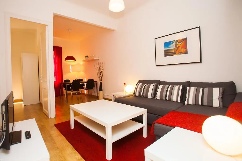 Gaudi Sagrada Familia Apartment Barcelona